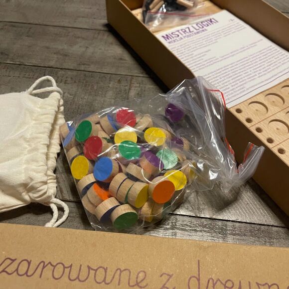 PILCH Mistrz Logiki (Master of Logic) – Polish Board Game - Picture 3 of 3